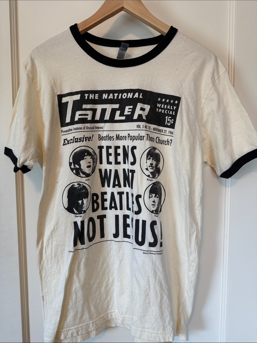 Vintage looking Beatles t-shirt size medium